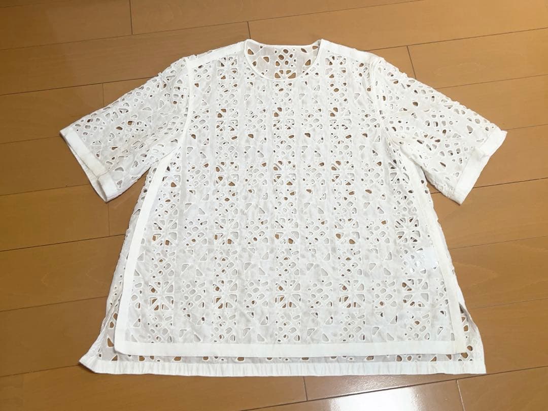 トゥモローランド　トライアングル　カットワークレース　ブラウス　トップス