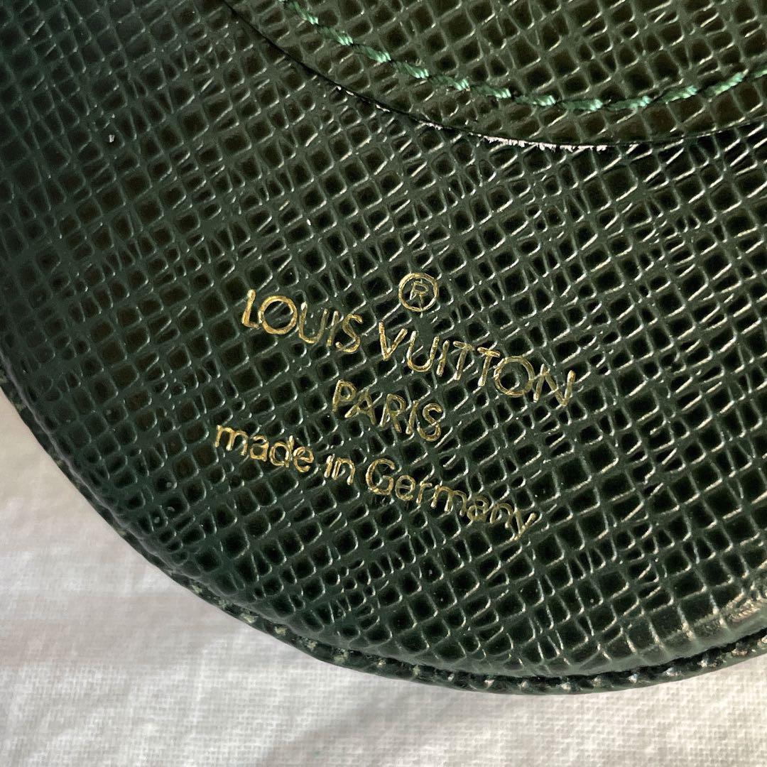 ルイヴィトン　タイガ　ポルトモネ・キュヴェット　パース　グリーン　緑