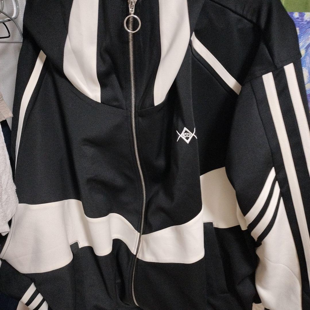 レフレム　BIGアーチ切替ハイネックジャージパーカー