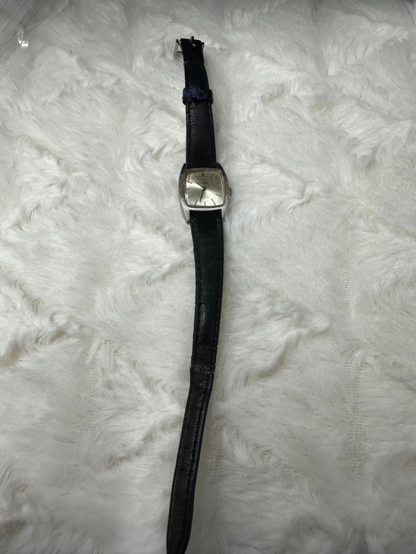 オメガ　デビル　手巻き　レディース