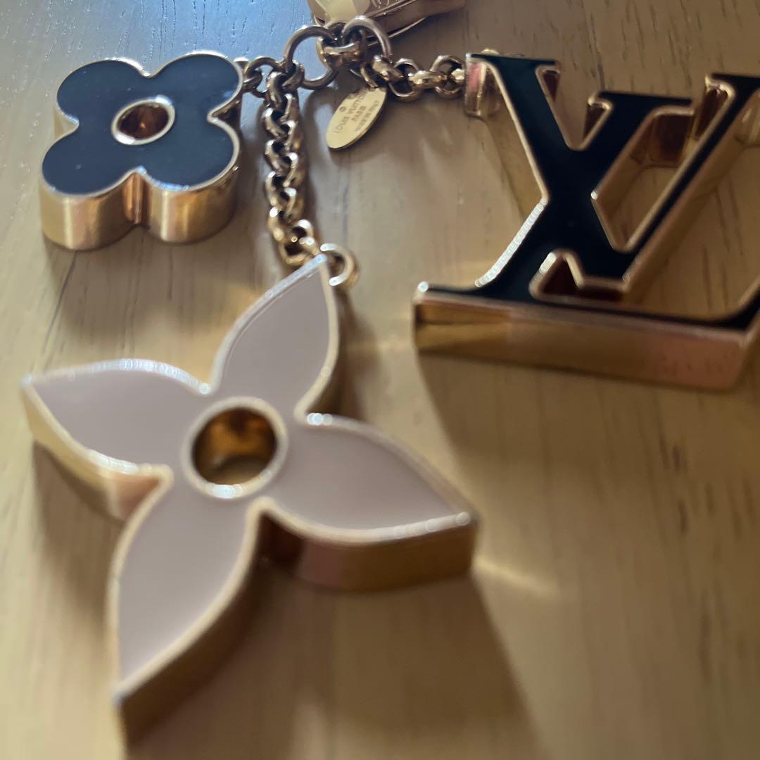 ルイ・ヴィトンM67119 キーホルダー　バックチャーム