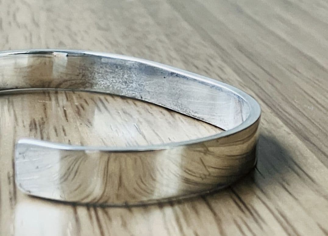 アリゾナフリーダム　太陽神　バングル　K18　平打ち