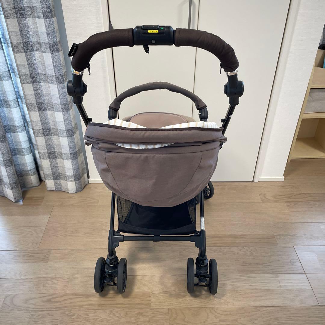 Combi 折りたたみ式ベビーカー スゴカルα 4キャスエッグショック