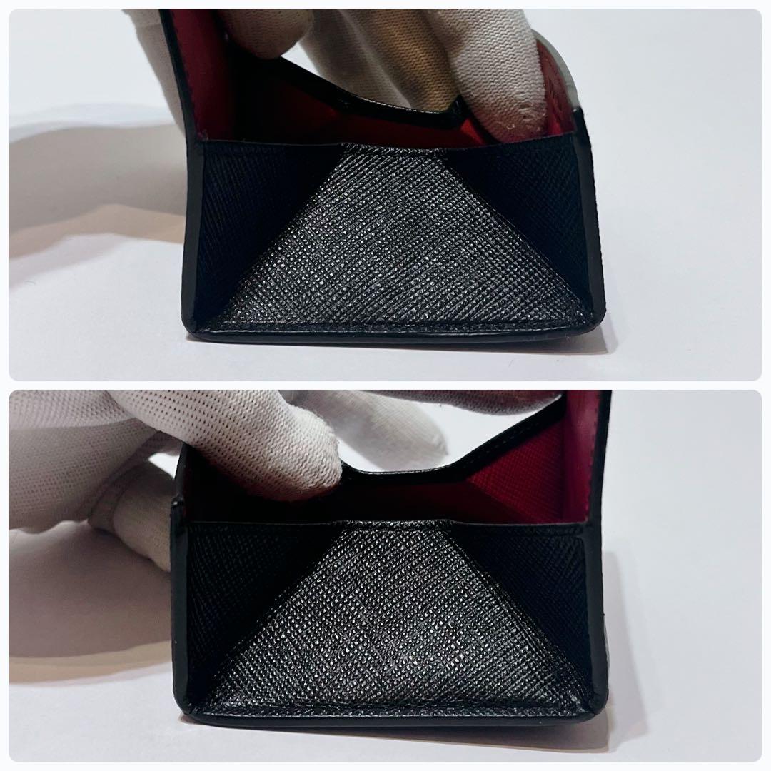 【美品】PRADA サフィアーノレザー メタルロゴ スクエア型 ケース
