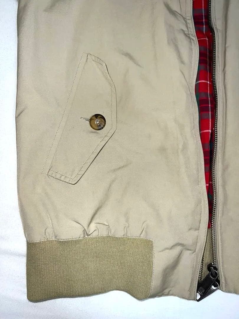 BARACUTA G9 ベージュ 38