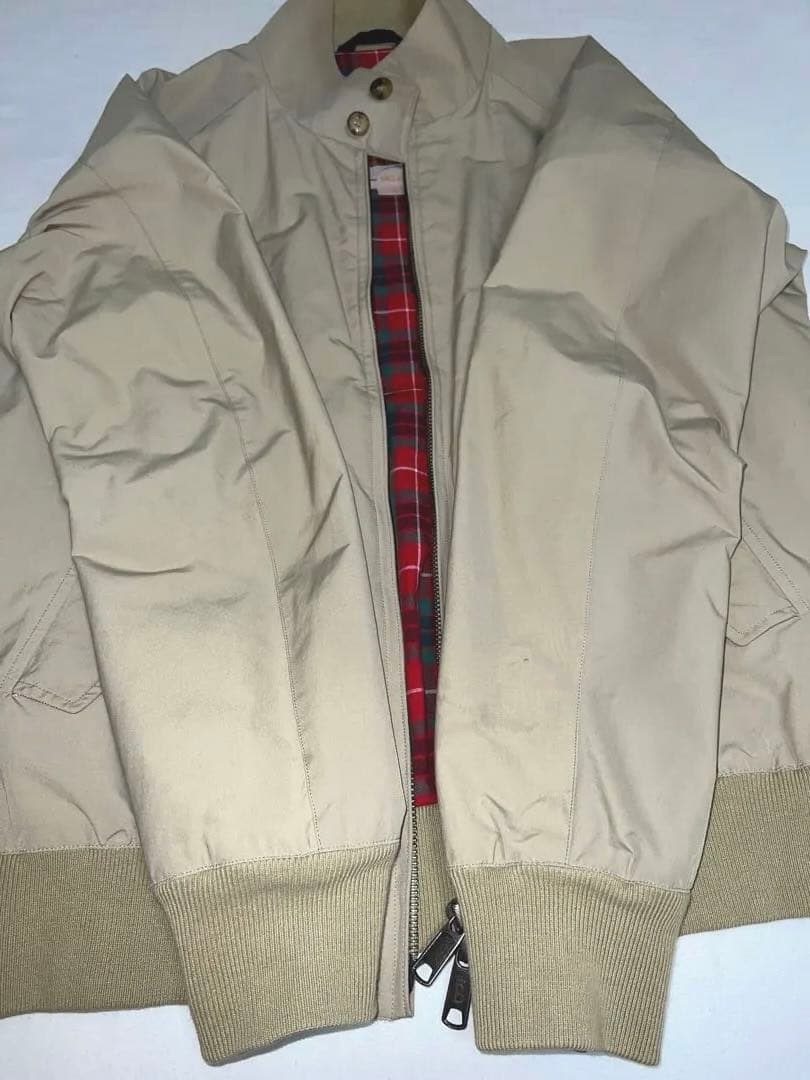 BARACUTA G9 ベージュ 38