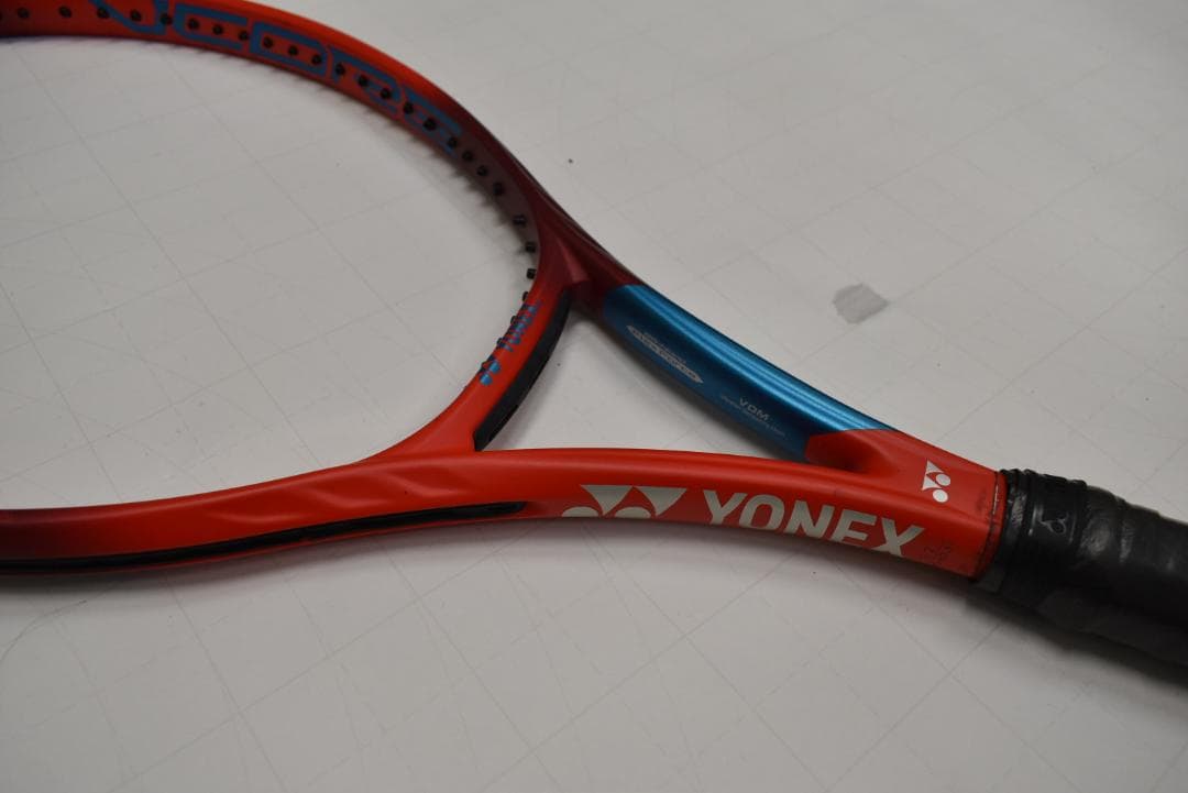 YONEX VCOREヨネックスブイコア100　2021　G2