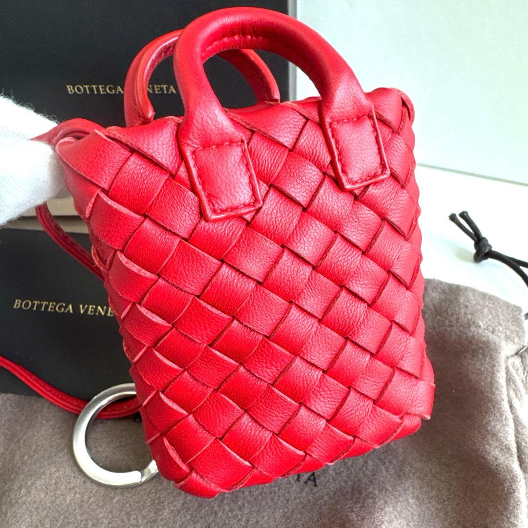 ボッテガ ヴェネタ イントレチャート バッグチャーム キーホルダー ミニバッグ