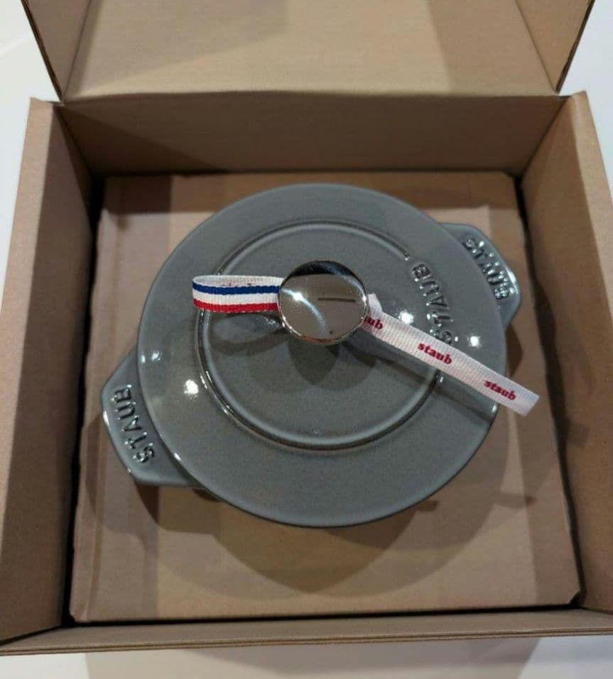 【新品未使用】STAUB 『ラ・ココット de GOHAN』 グレー　M16