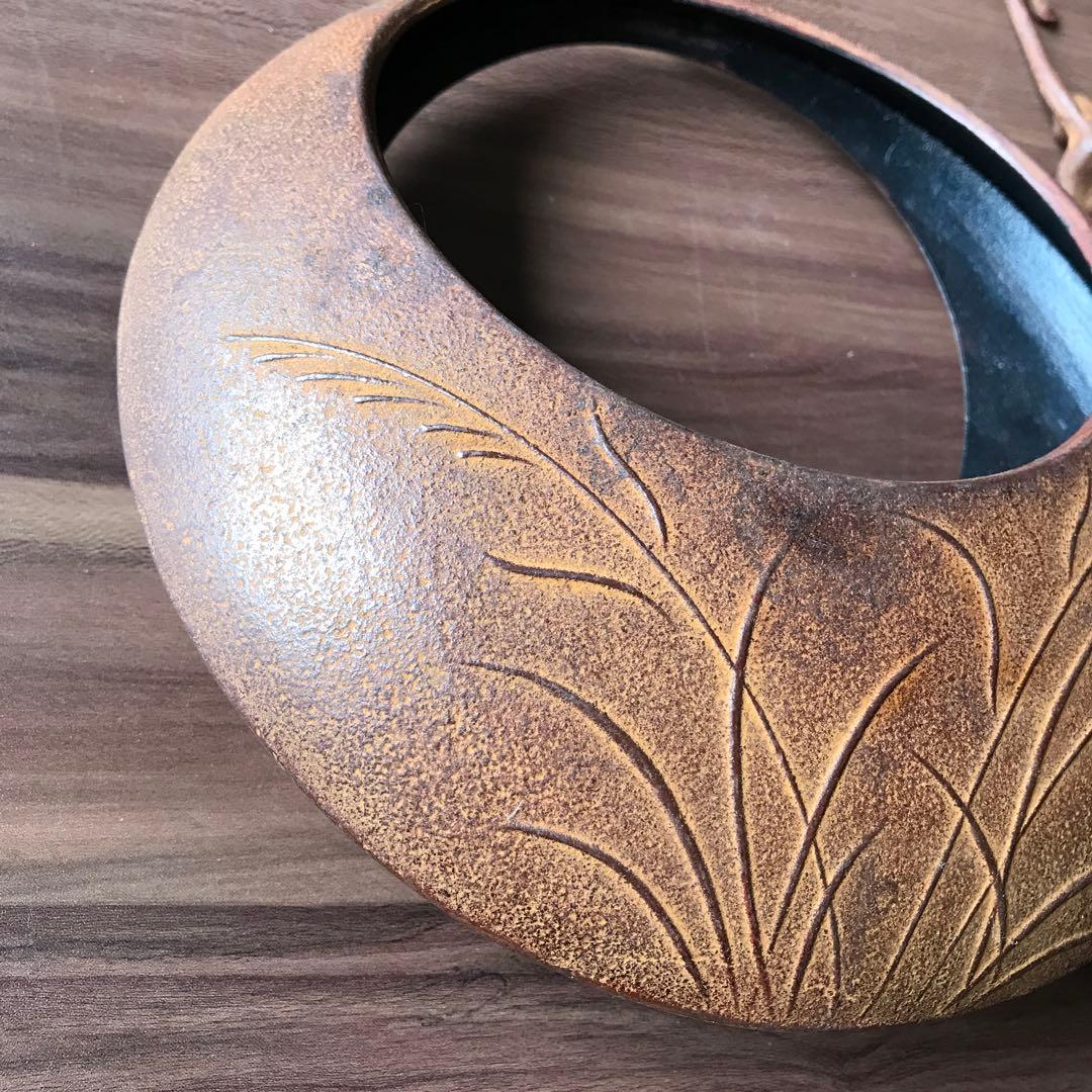 金属製　満月　花器