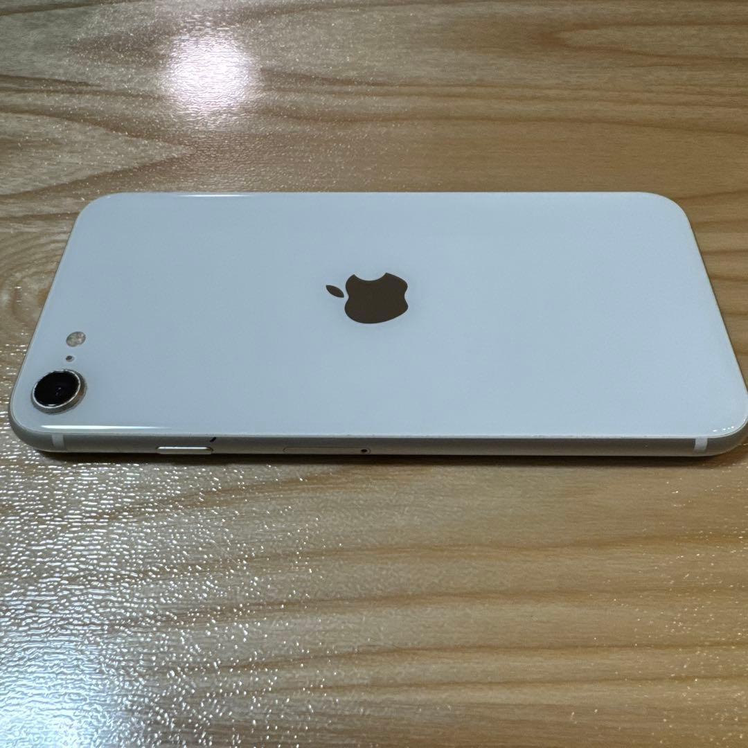 iPhone SE2 64GB ホワイト ジャンク品