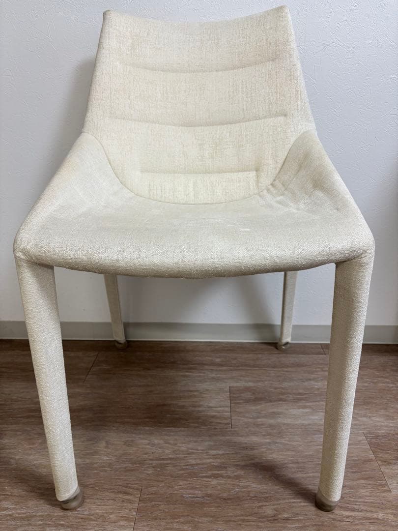 2脚 46万 Molteni&C モルテーニ OUTLINE ダイニングチェア