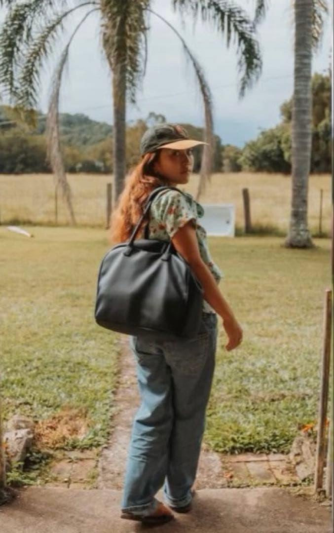 Aww ボストンバッグ サボテンヴィーガンレザー ブラック 30L