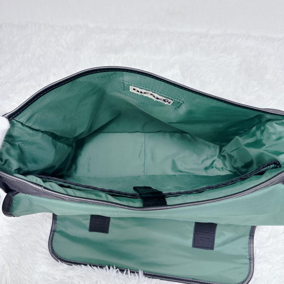 【未使用級】DIESELディーゼル 黒　メッセンジャー レザー　ナイロン　A4