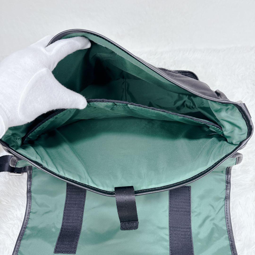 【未使用級】DIESELディーゼル 黒　メッセンジャー レザー　ナイロン　A4