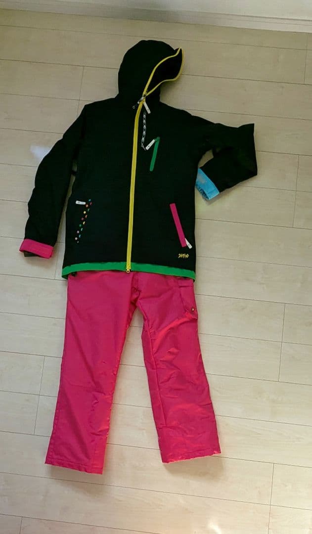 スキー、スノボーウェア/女性、ジュニア/ポシェット付