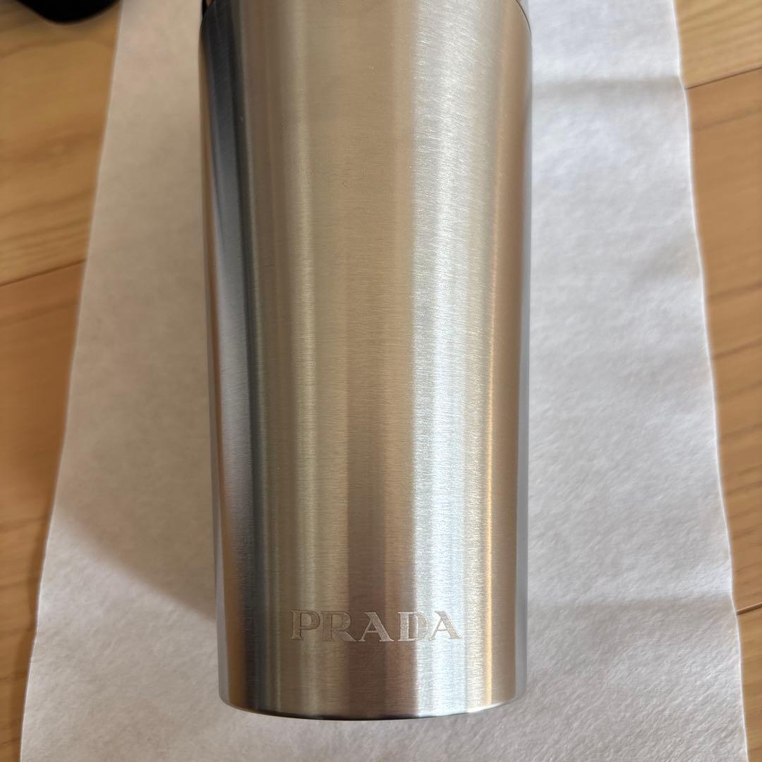 PRADA タンブラー　ホルダー付　新品