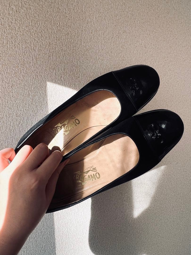 フェラガモ ヴィンテージ パンプス ブラック バイカラー