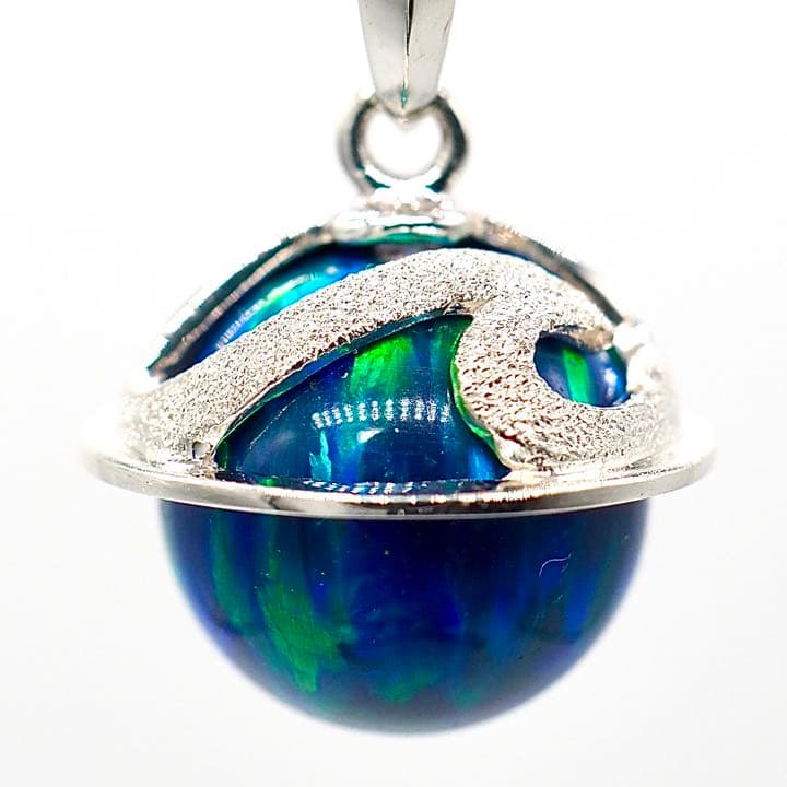 〜ウェーブオパールピアス〜　※オパールカラー・瑠璃色