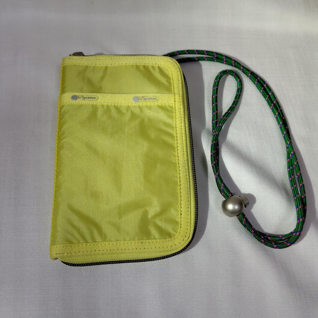 イエロー ナイロン パスポートケース