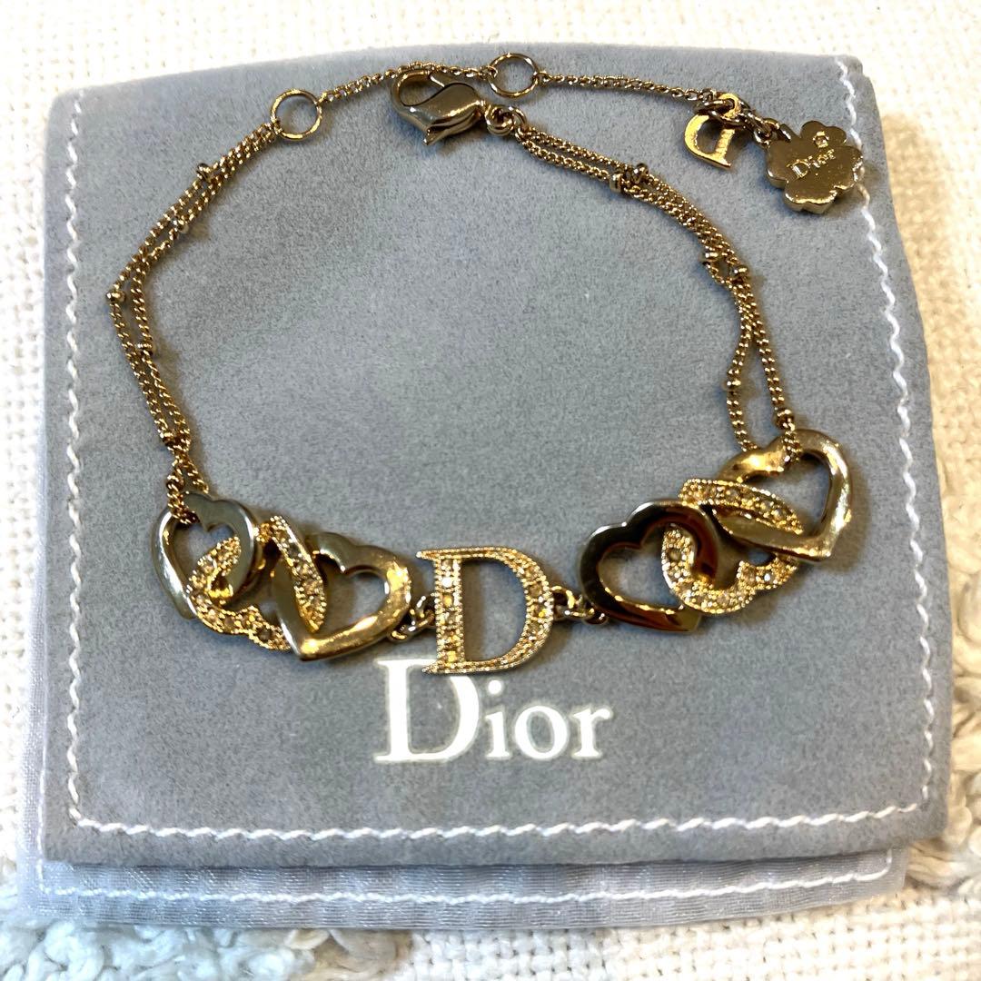 Dior ハートモチーフ ゴールドブレスレット