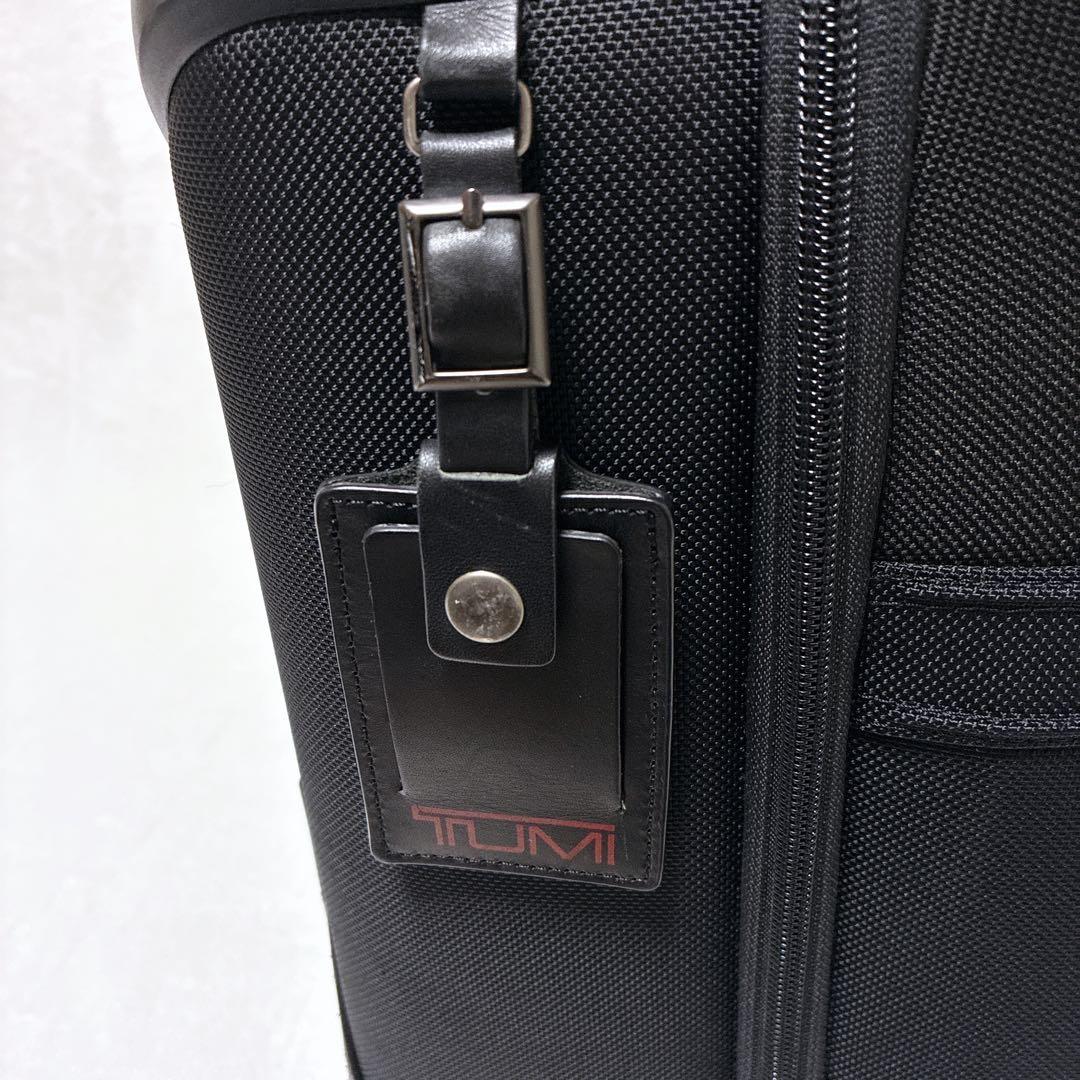 TUMI トゥミ 4輪　スーツケース 機内持ち込み可　ビジネスキャリー　ブラック