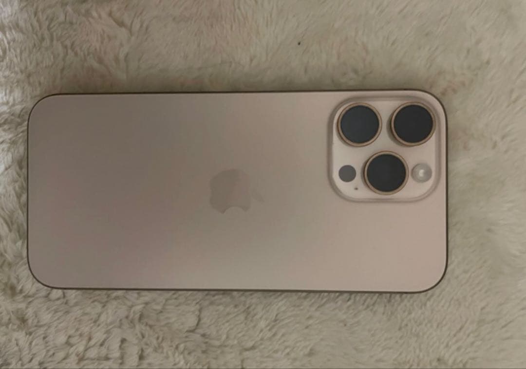 美品 iPhone16 pro Max デザートチタニウム SIMフリー