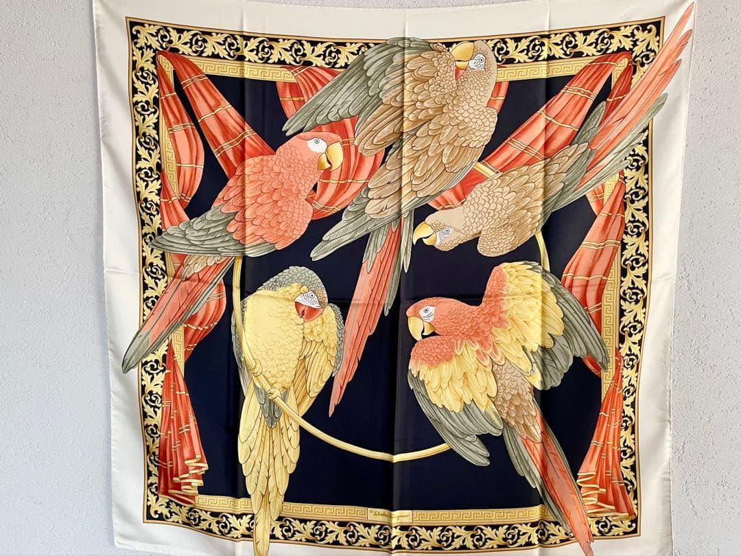 美品 フェラガモ シルク スカーフ イタリア製 ヴィンテージ 鳥 オウム柄 大判