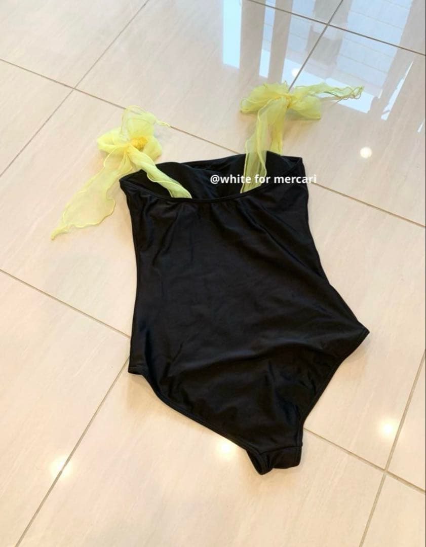 フランス購入 立体刺繍マーガレットのお花装飾ワンピース水着