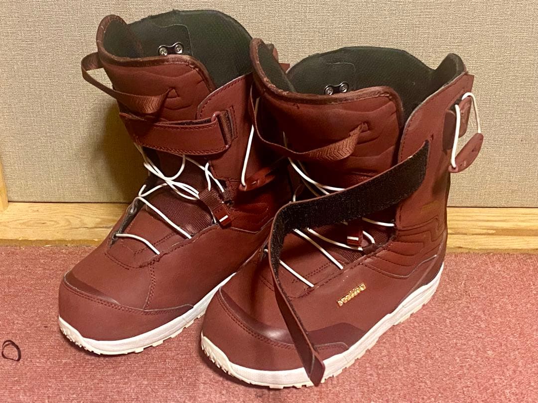 ディーラックス　EMPIRE スノーボードブーツ エンパイア　シェルのみ