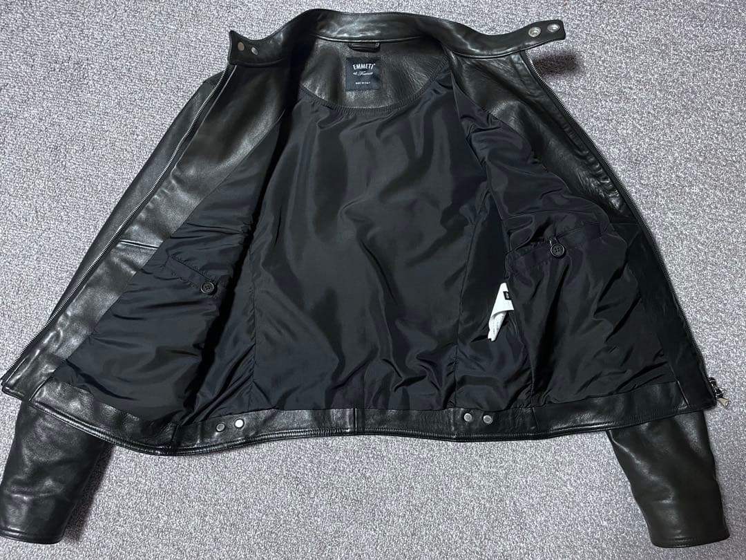 【エンメティアッカ干場】1piu1uguale3wjkルイスレザーバックラッシュ