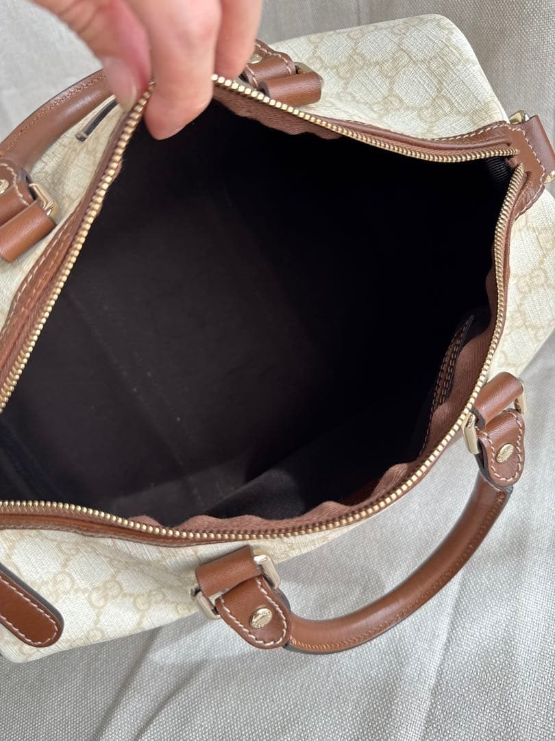 美品　グッチ GGスプリーム ボストンバッグ アイボリー