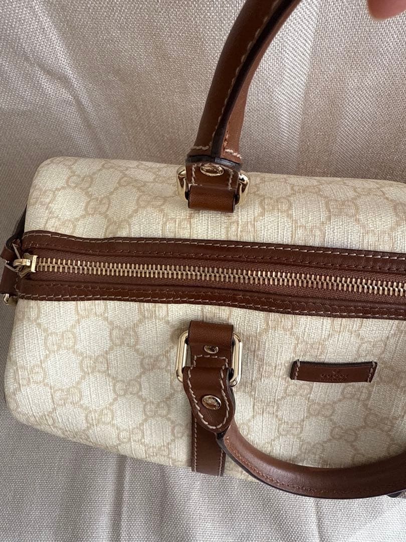 美品　グッチ GGスプリーム ボストンバッグ アイボリー