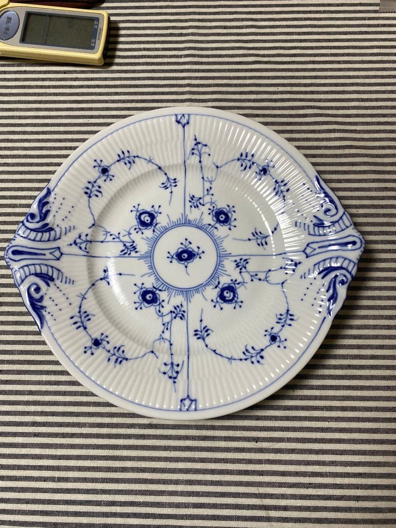 レアロイヤルコペンハーゲン ブルーフルーテッドプレイン 31cm耳付きプレート