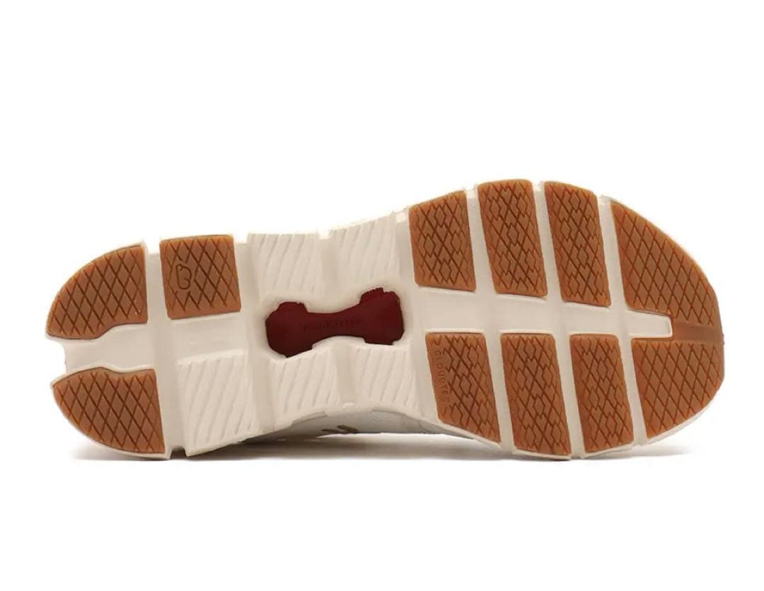 【2025年限定】ON Cloud X4 ランニングシューズ アイボリー