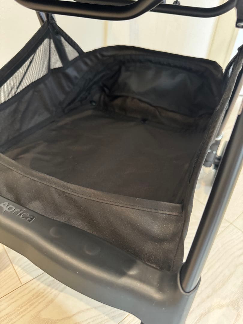 Aprica LUXUNA B CSN　2022年式