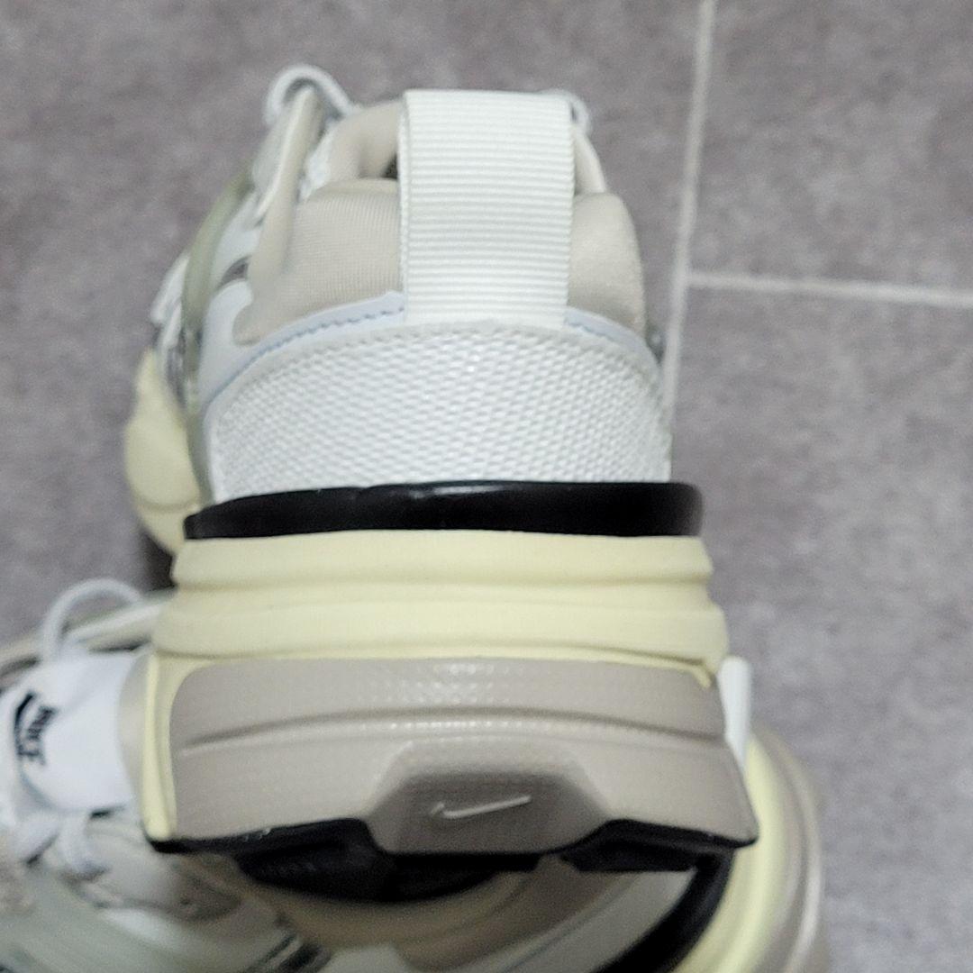 ★Lena様 ナイキ V2K RUN 1.7万 スニーカー シルバー