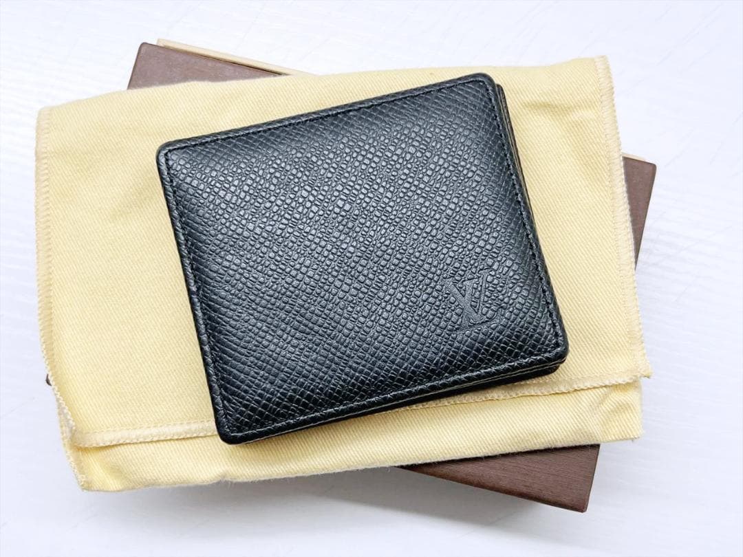 美品　ルイヴィトン　タイガ　ボワット　スクエア　ケース　M30384