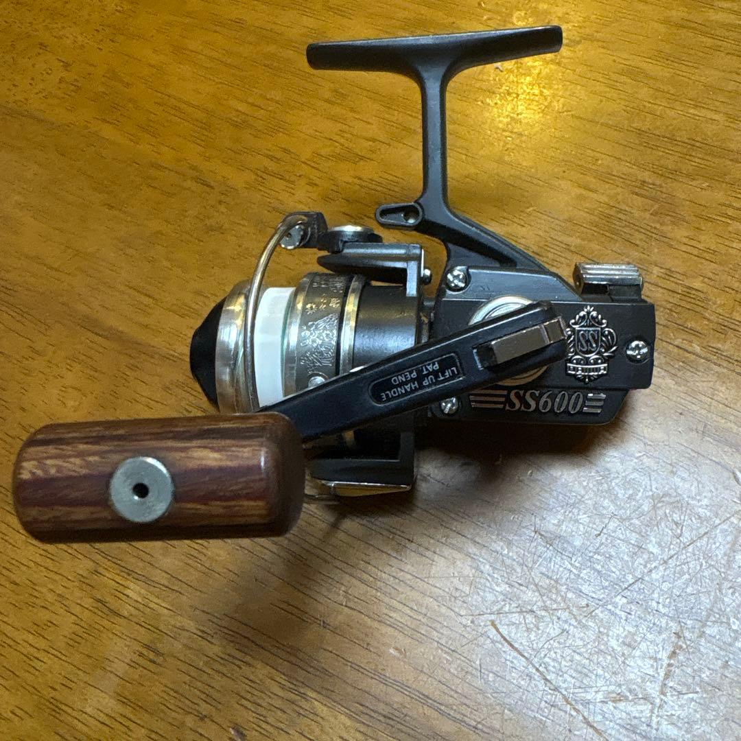 ダイワ　DAIWA SS600 フィッシングリール