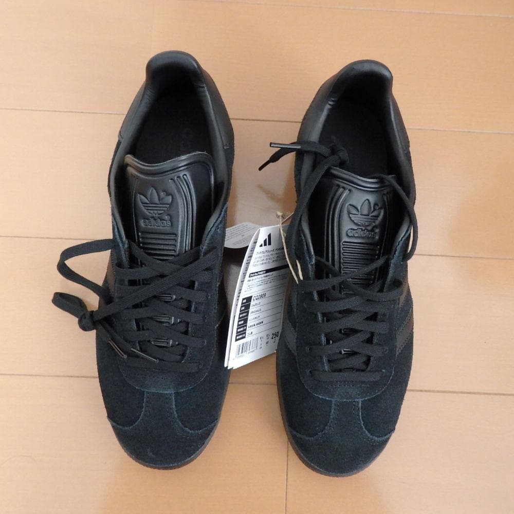 アディダス/ガゼル/25cm/トリプルブラック/CQ2809/未使用品