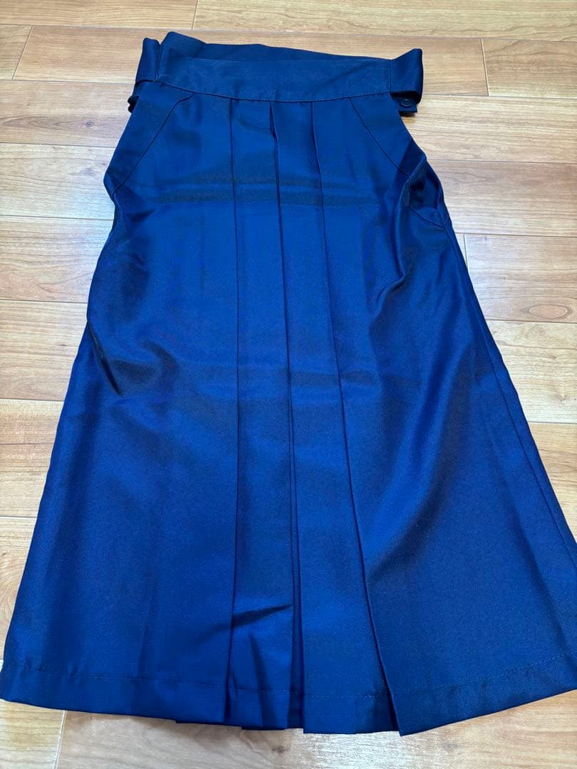 子供用 着物 桜刺繍付き 120cm 袴２着（グレー&紺）