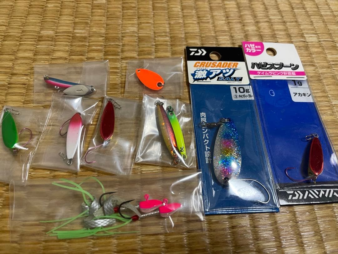 最終値下げ中アジング　ルアー　新品　中古　メガバス ルーディーズ　魚子メタル