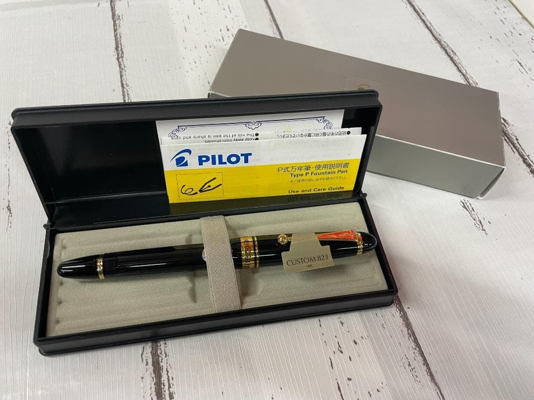 パイロット 万年筆 カスタム823 FKK3MRPTBM 中字 透明ブラック軸