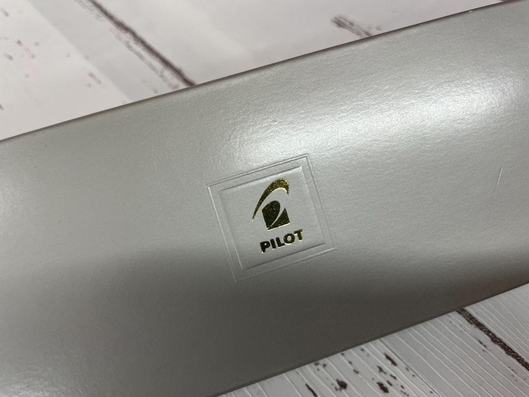 パイロット 万年筆 カスタム823 FKK3MRPTBM 中字 透明ブラック軸