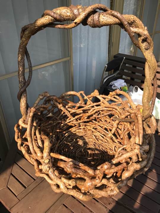 あけびの蔓かご  鉢カバー  手作り  フラワーアレンジメント 花器