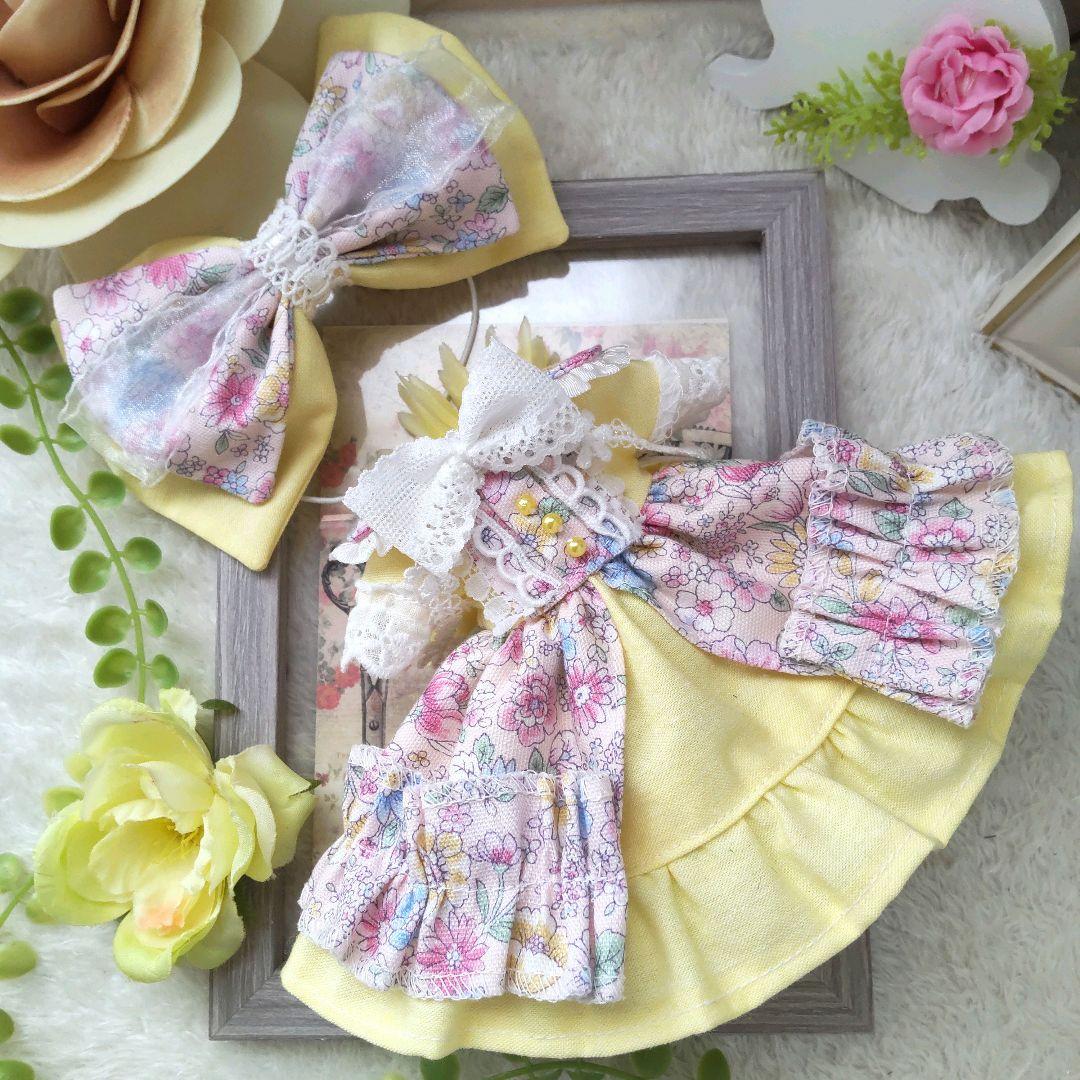 【世界で１着】エプロン付　４点セット　小花イエロー　ドレス　１６cm　ぬい服