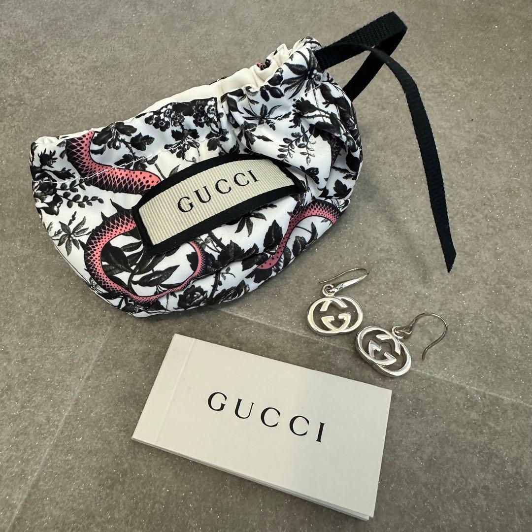 GUCCI グッチ　インターロッキング　ピアス　GG