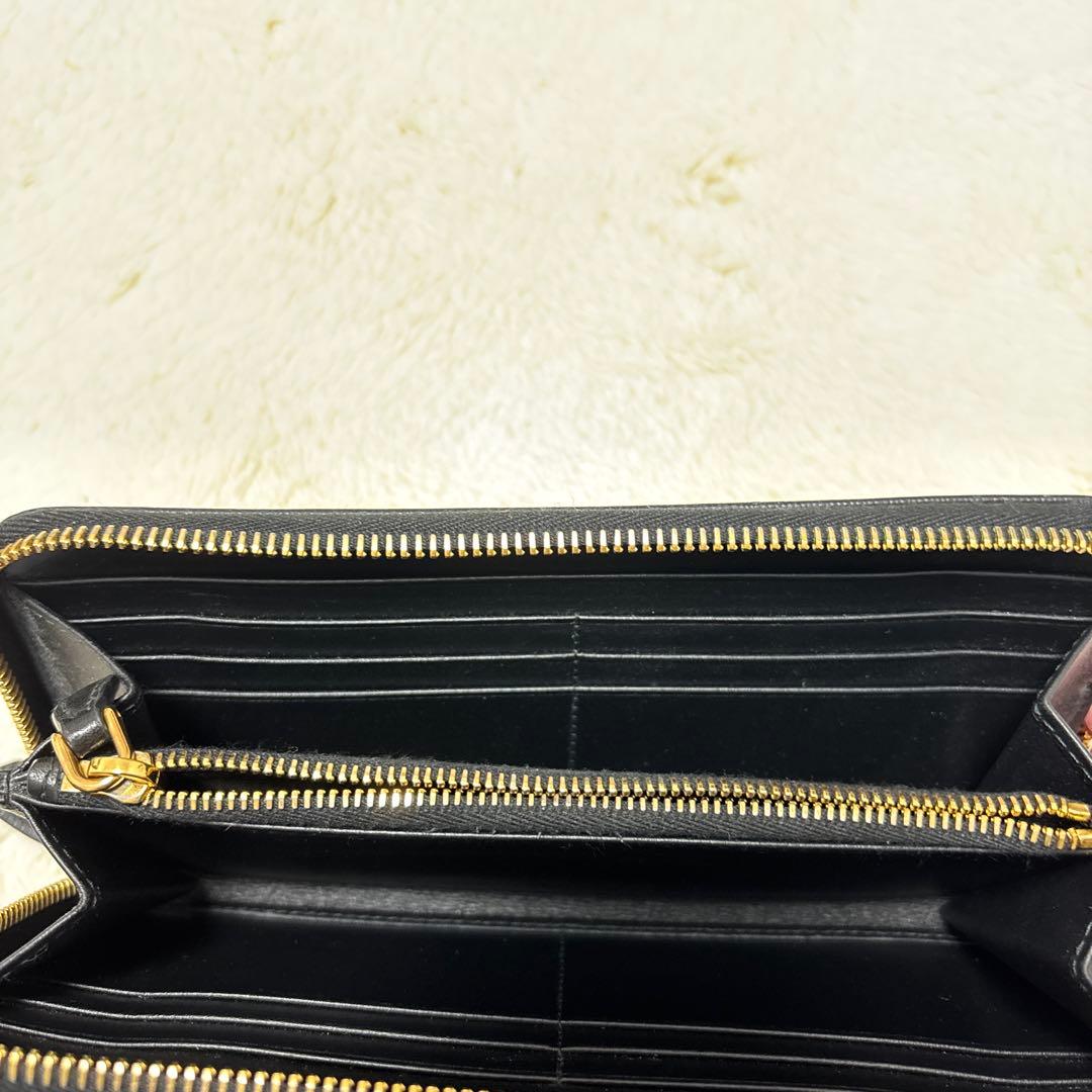 最終値下げ！PRADA プラダ ラウンドファスナー レザー長財布