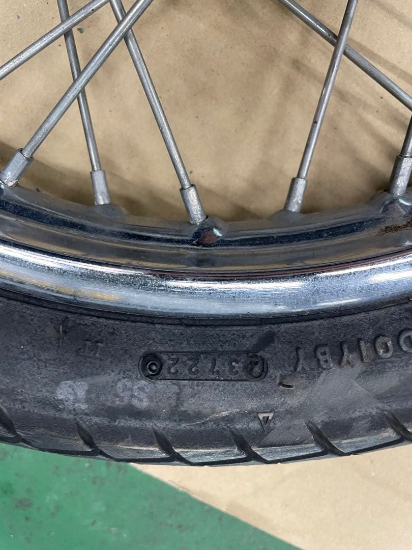 スーパーカブホイールとタイヤ前後セット