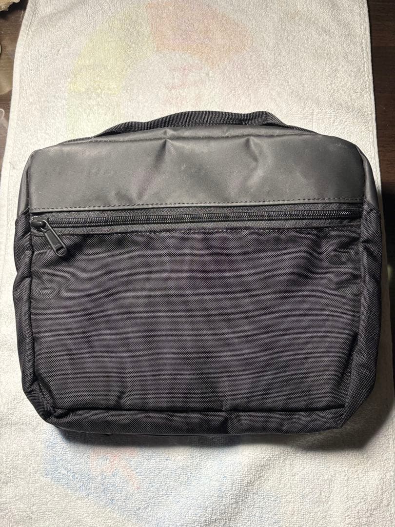 THE NORTH FACE 吊るせるトラベルポーチ